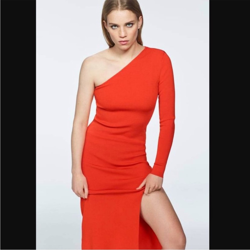 🎉HOST PICK🎉 Zara One-Shoulder Midi Dress